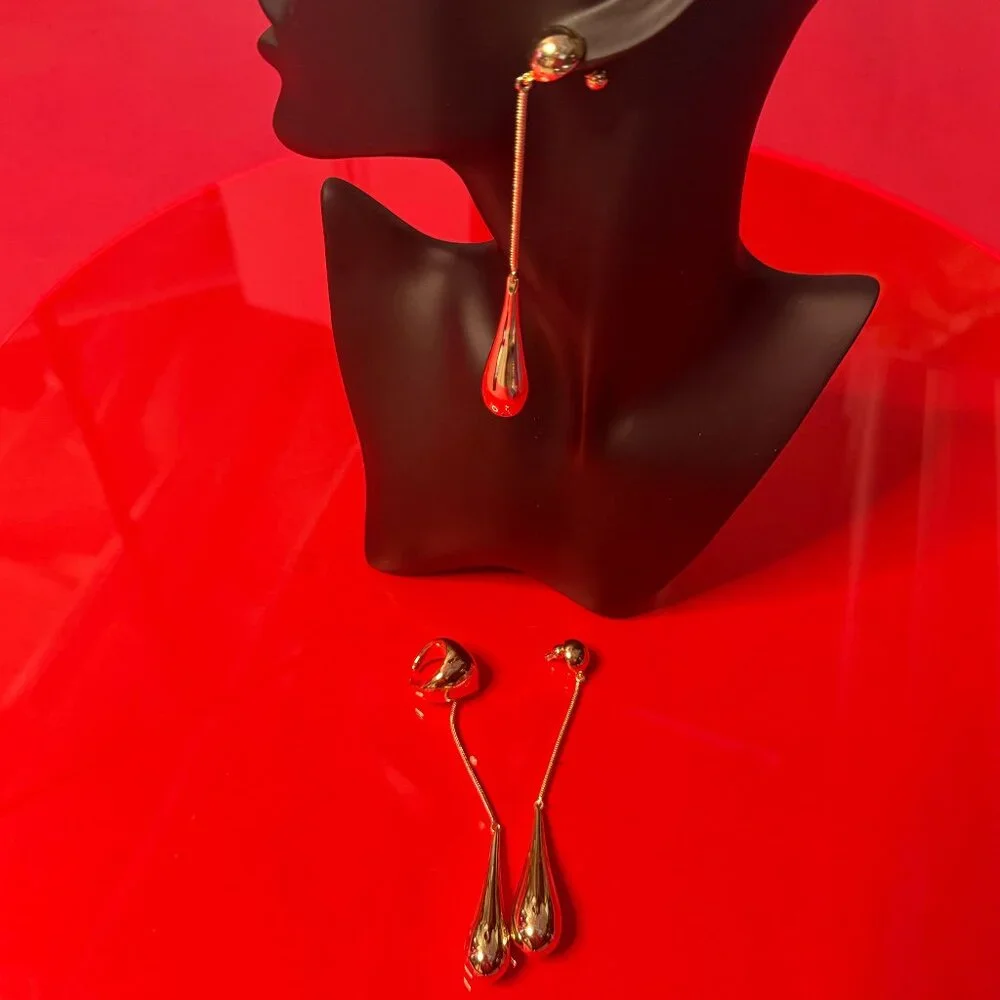 Mugler x H&M Gold Drop Earrings & Cocktail Ring Set – Limited Edition, Recycled - Picture 4 of 11